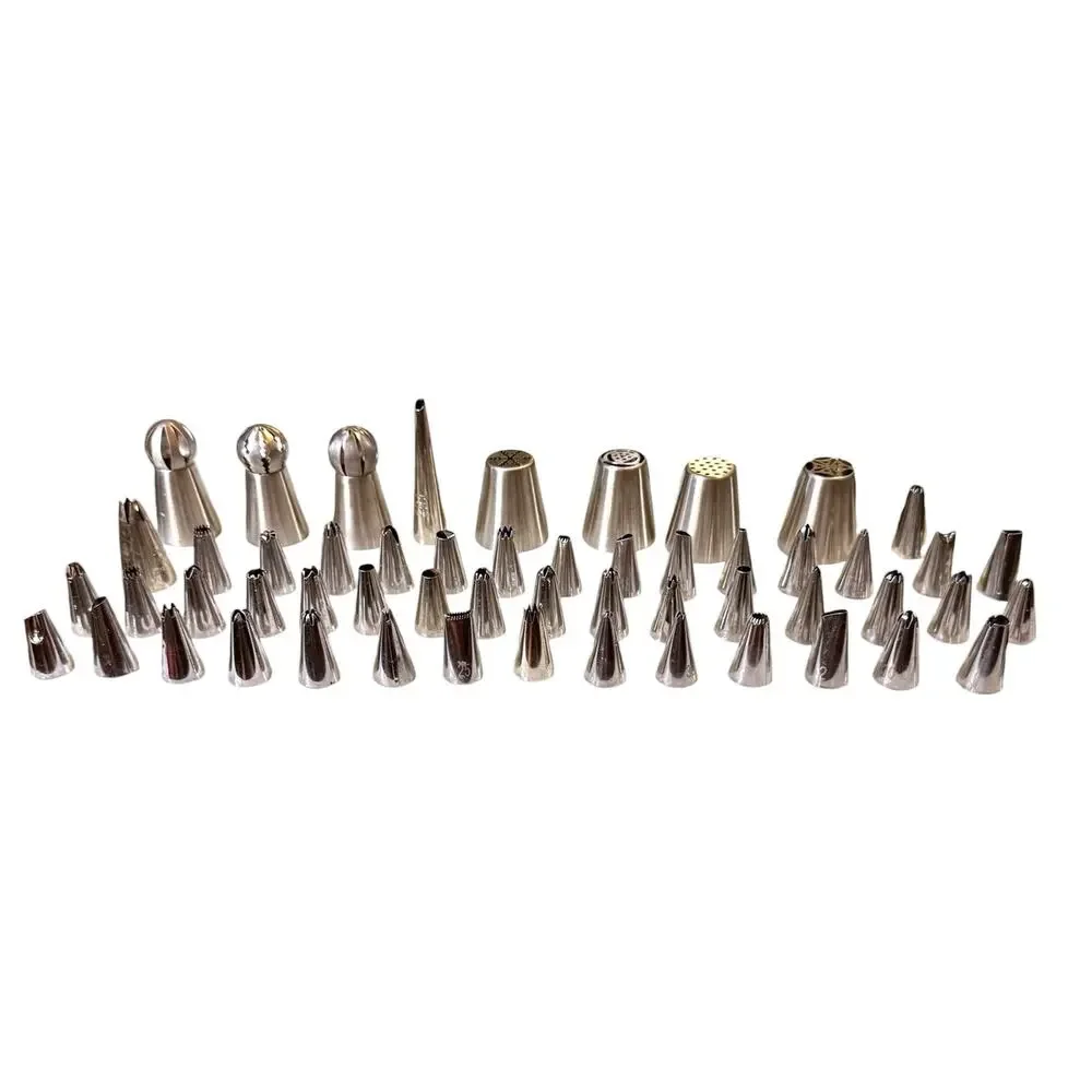 Vintage 55 Piece Cake Decorating Kit Metal Piping Tips Icing Nozzles AS IS